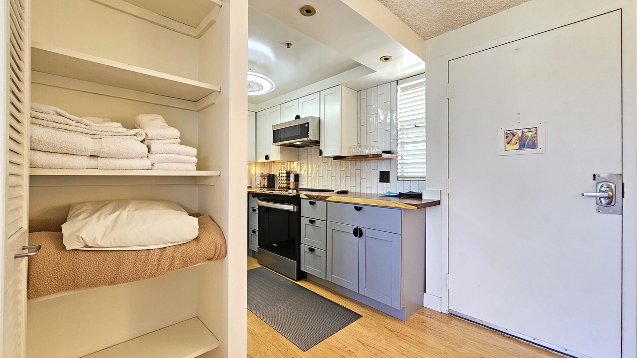 Photo of Kitchen in Diamond Head - Kapahulu - St. Louis