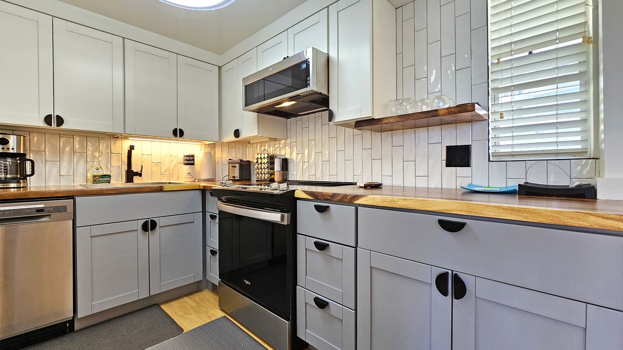 Photo of Kitchen in Diamond Head - Kapahulu - St. Louis