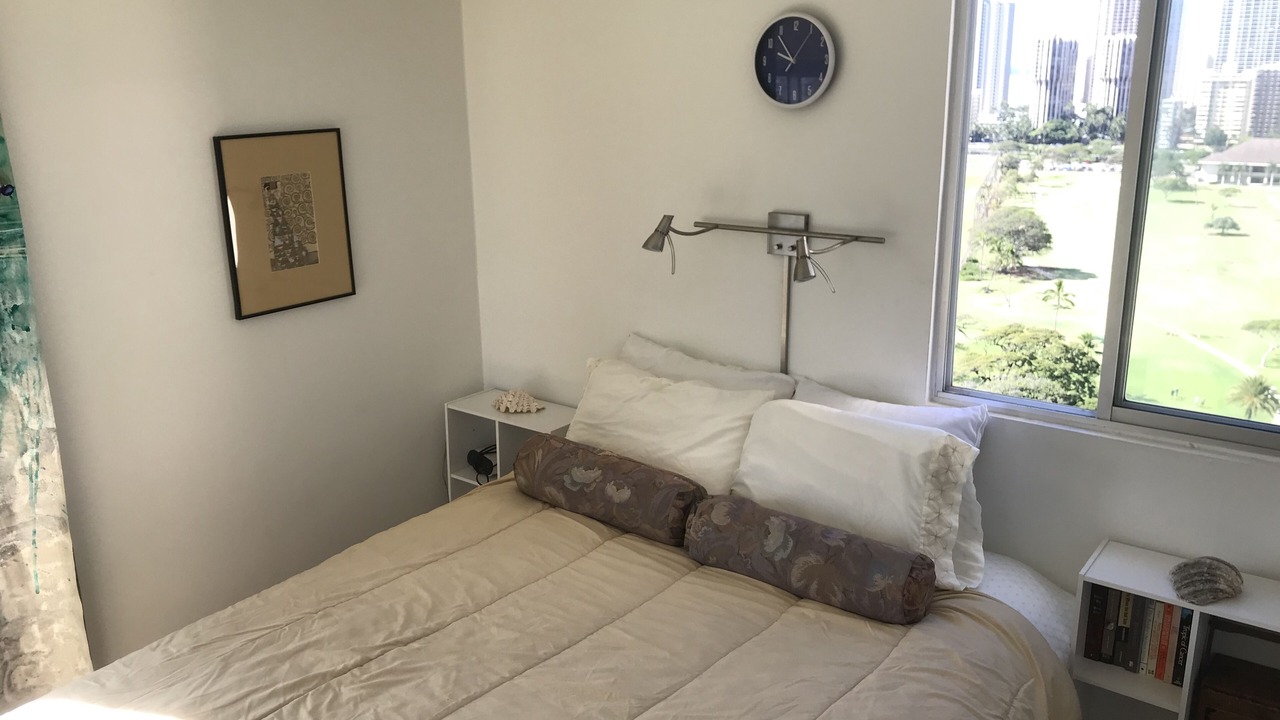Photo of Bedroom in Diamond Head - Kapahulu - St. Louis