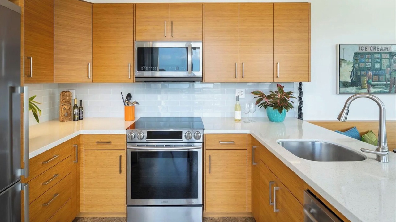 Photo of Kitchen in Diamond Head - Kapahulu - St. Louis