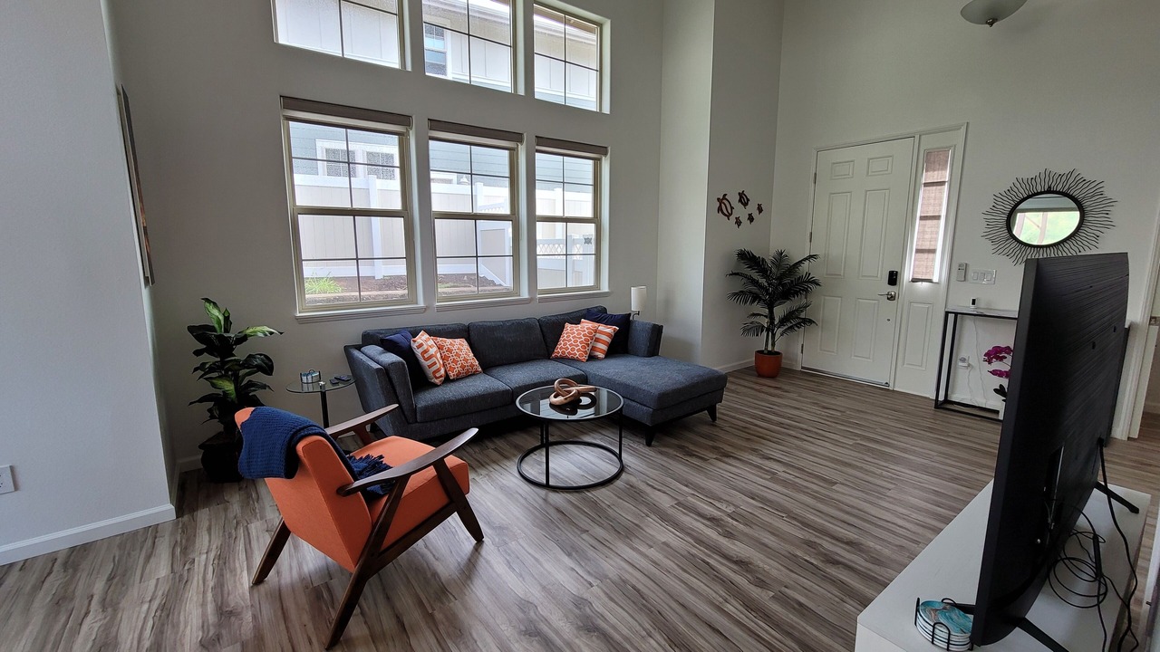Photo of Livingroom in Makaha Valley