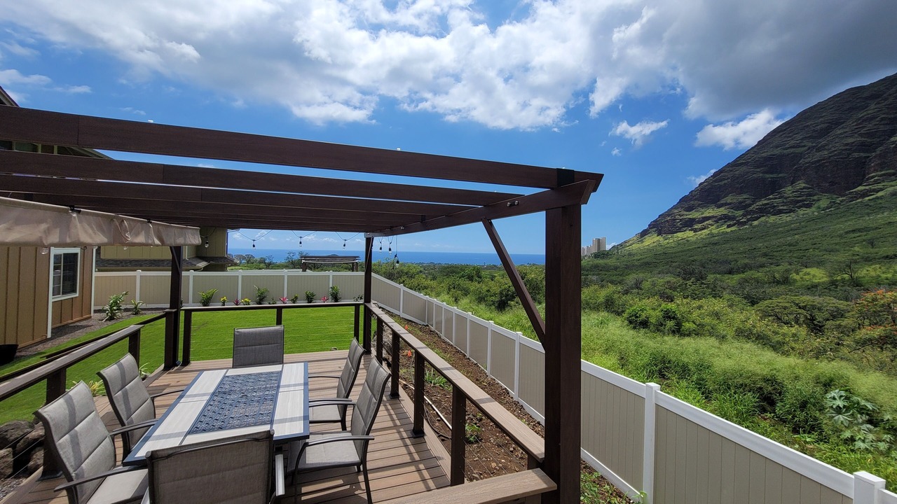 Photo of Outdoor in Makaha Valley