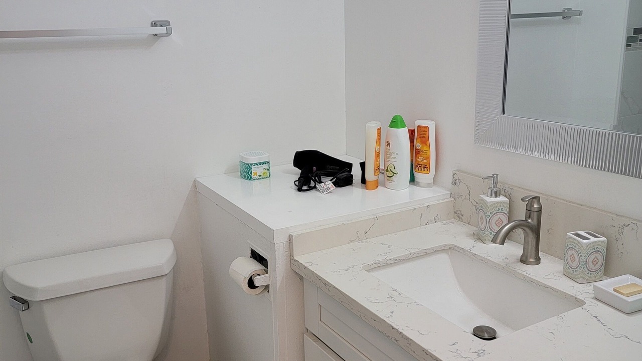Photo of Bathroom in Makaha