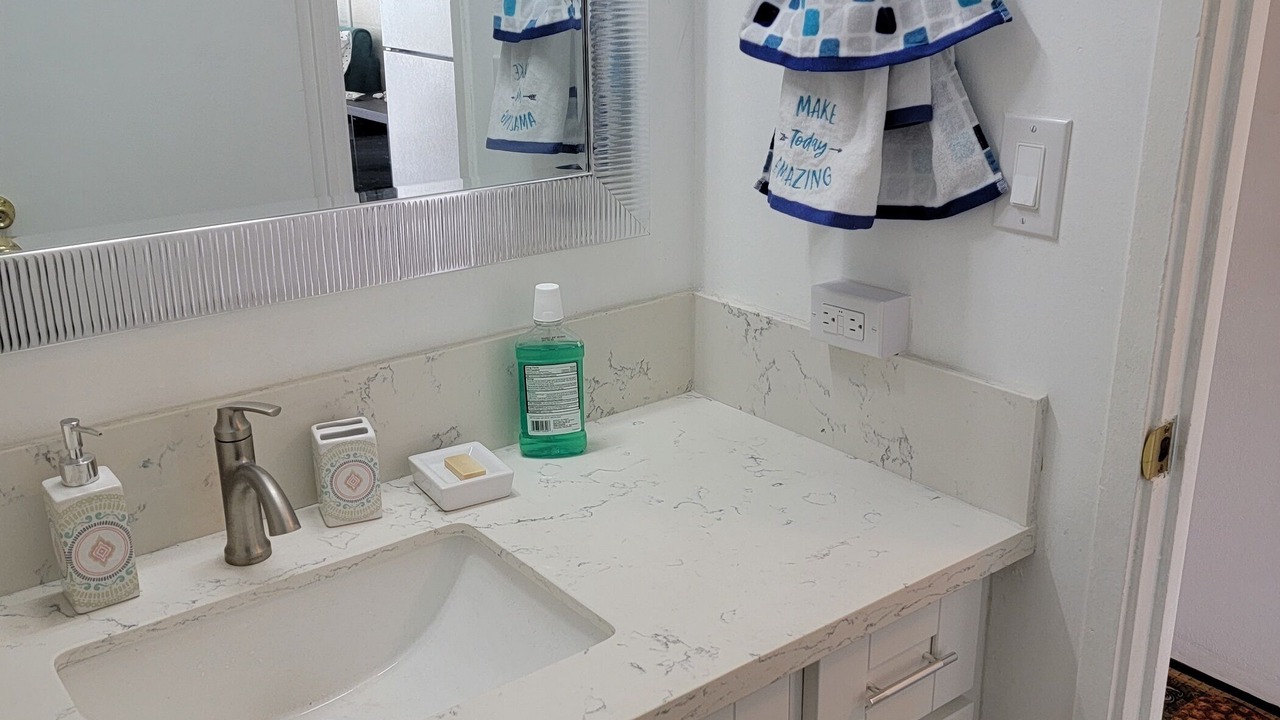 Photo of Bathroom in Makaha