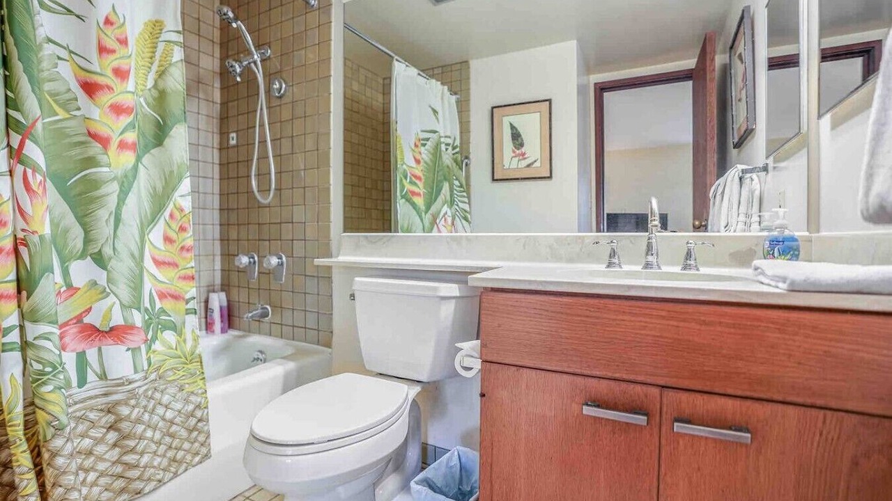Photo of Bathroom in Hanamaulu