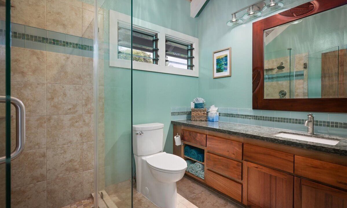 Photo of Bathroom in Kahaluu Bay