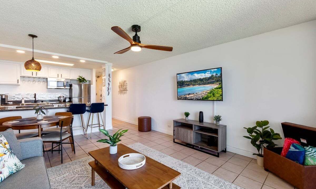 Photo of Livingroom in Kahana