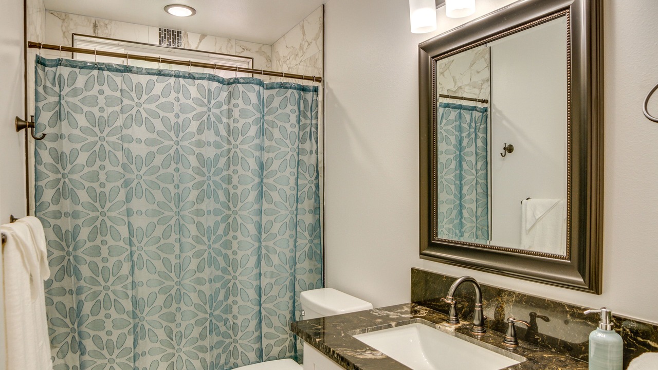 Photo of Bathroom in Keaau