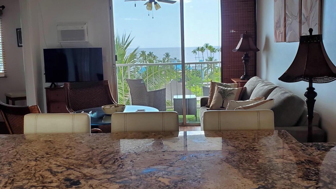 Photo of Livingroom in Historic Kailua Village
