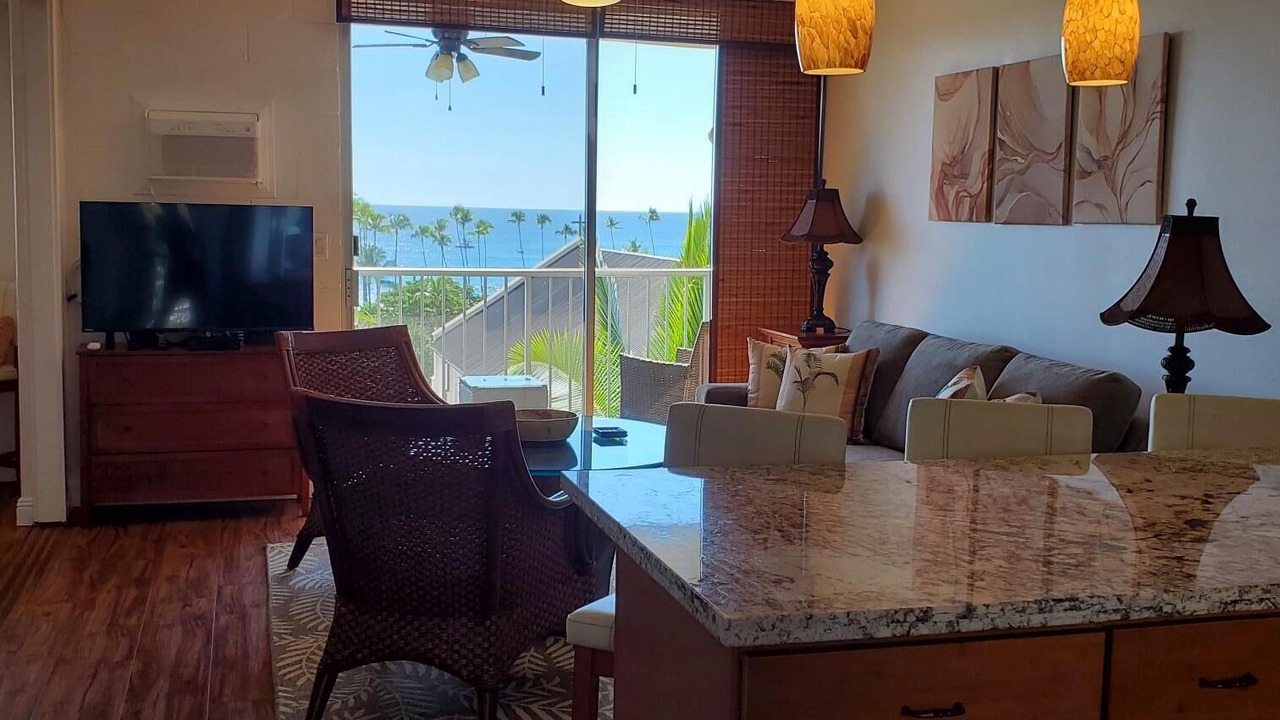 Photo of Livingroom in Historic Kailua Village