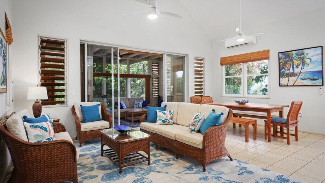 Photo of Livingroom in Puako