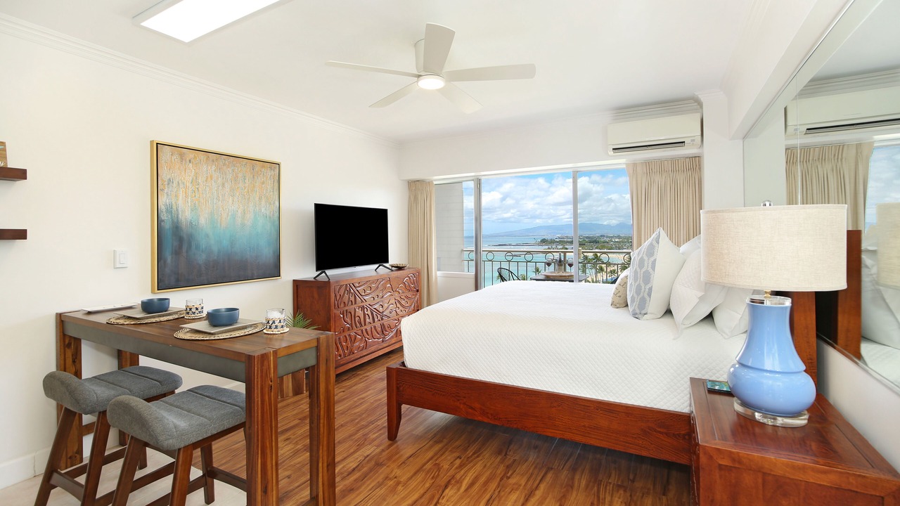 Photo of Bedroom in Waikiki