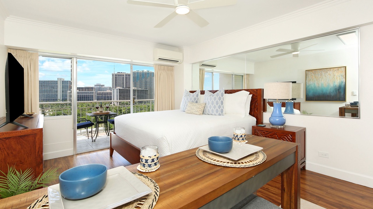 Photo of Bedroom in Waikiki