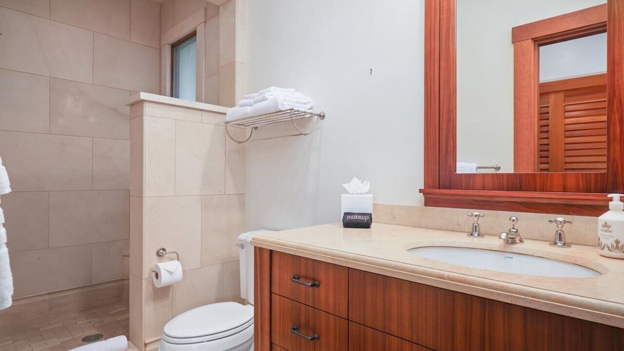 Photo of Bathroom in Kaupulehu