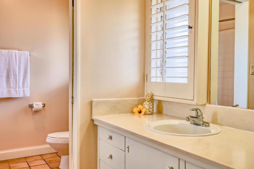 Photo of Bathroom in Lahaina