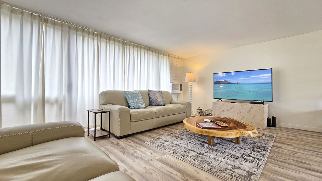 Photo of Livingroom in Diamond Head - Kapahulu - St. Louis