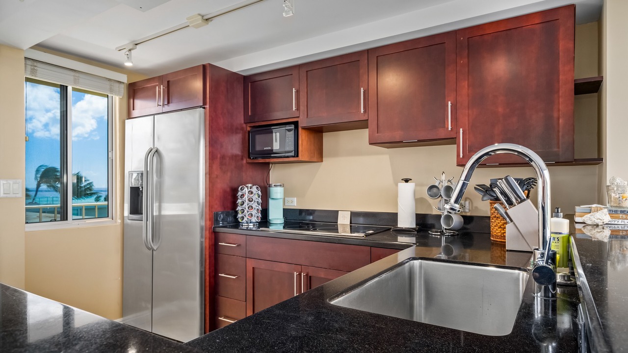 Photo of Kitchen in Diamond Head - Kapahulu - St. Louis