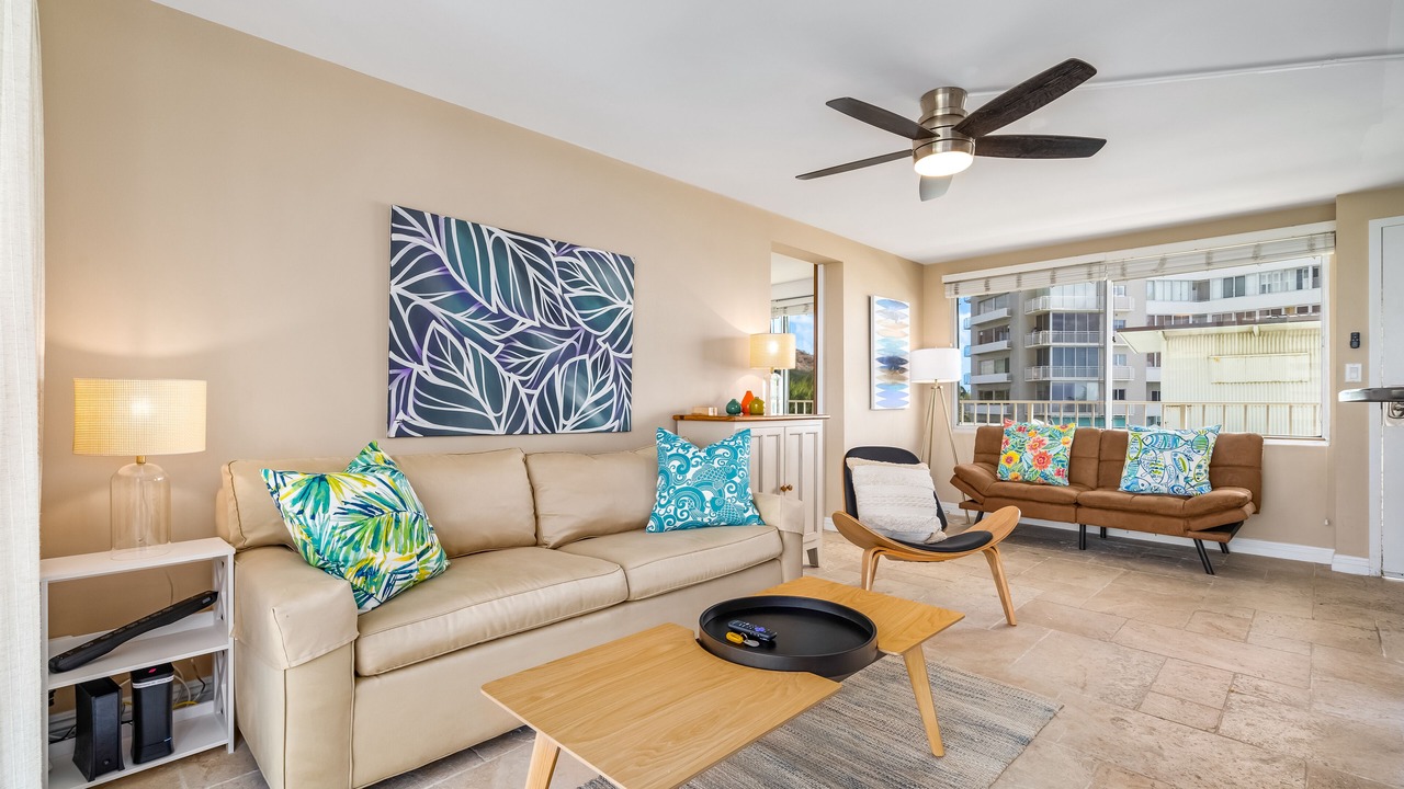 Photo of Livingroom in Diamond Head - Kapahulu - St. Louis