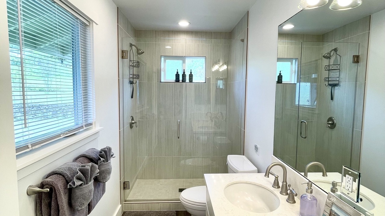 Photo of Bathroom in Holualoa