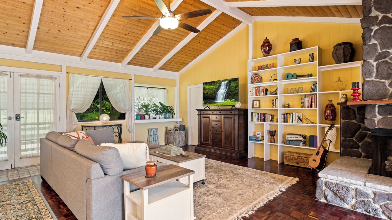 Photo of Livingroom in Holualoa