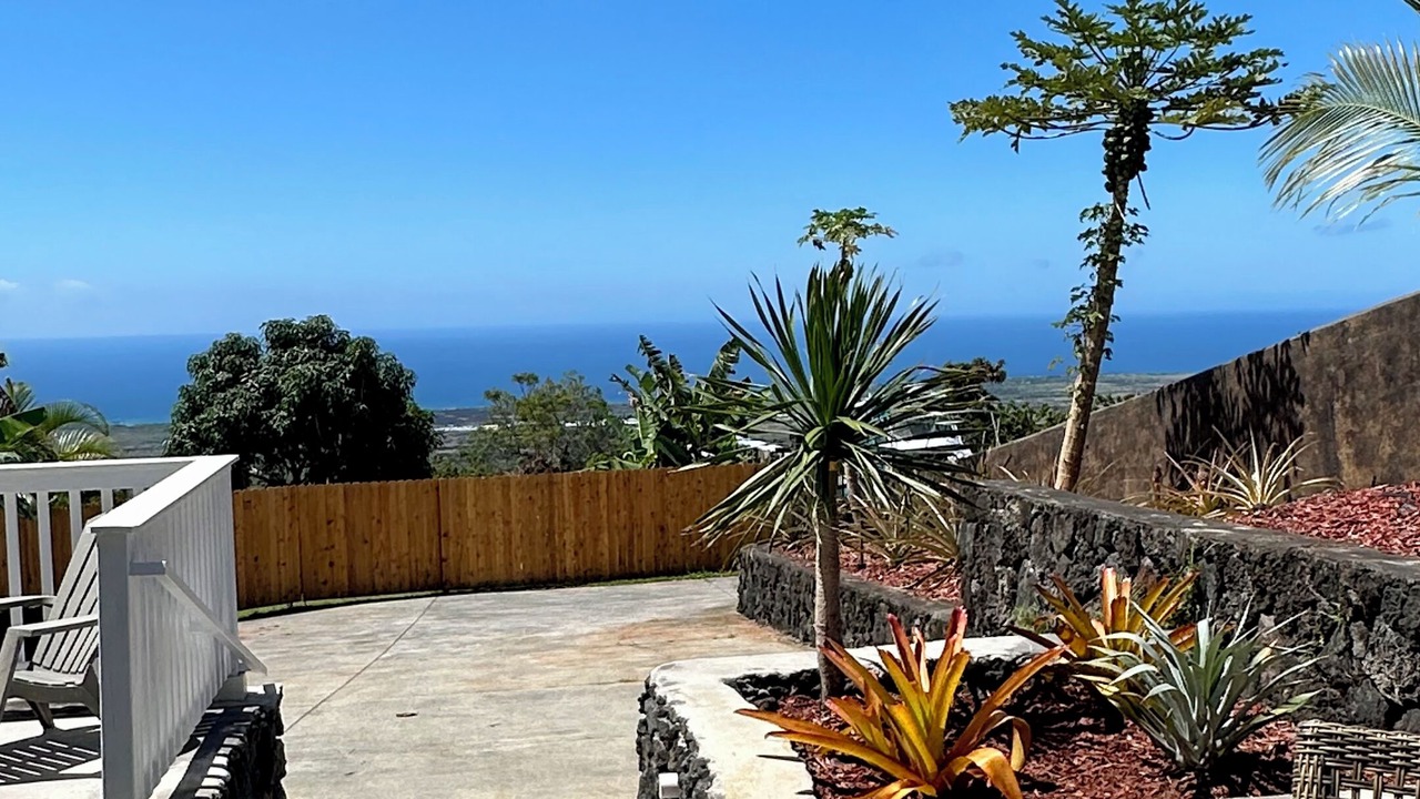 Photo of Patio Balcony in Kalaoa