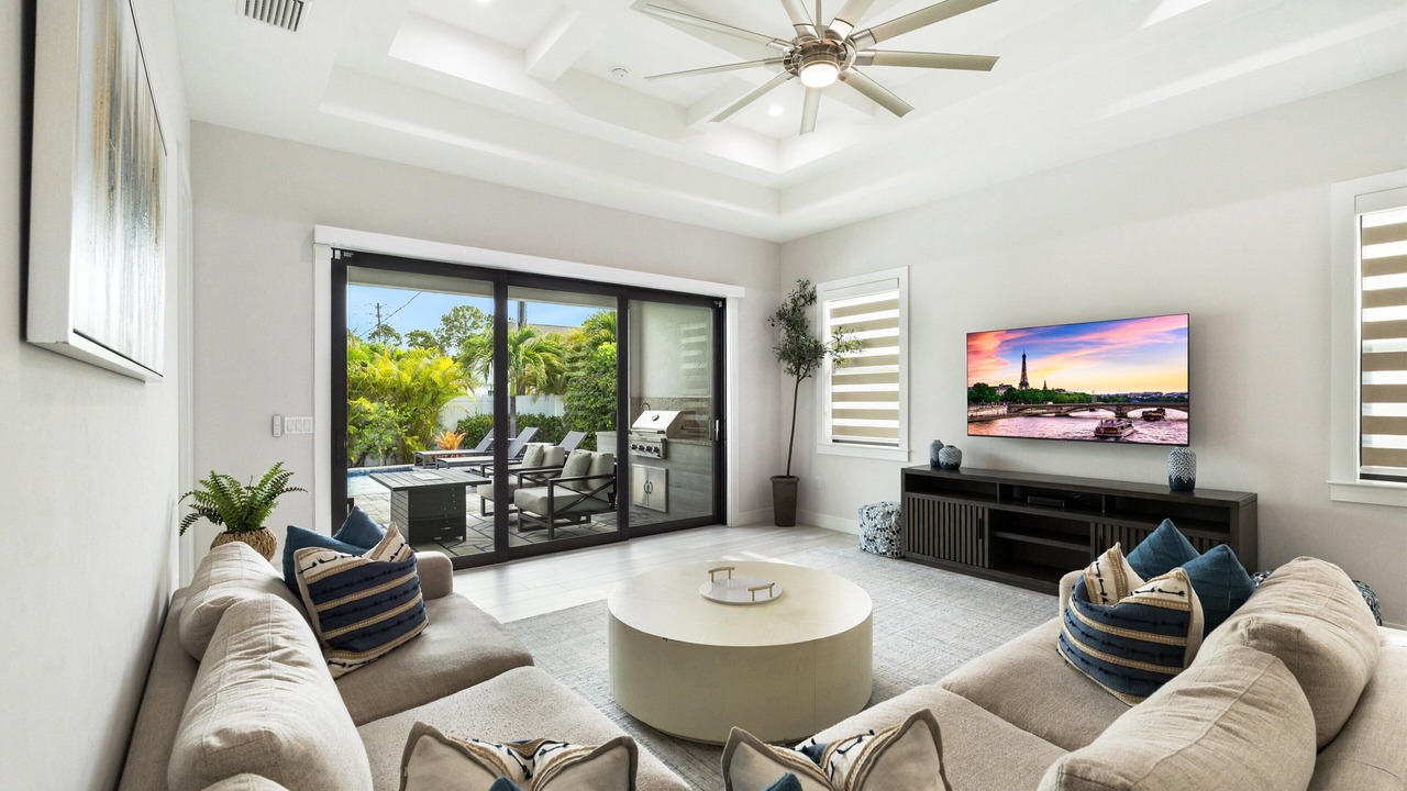 Photo of Livingroom in Naples Park