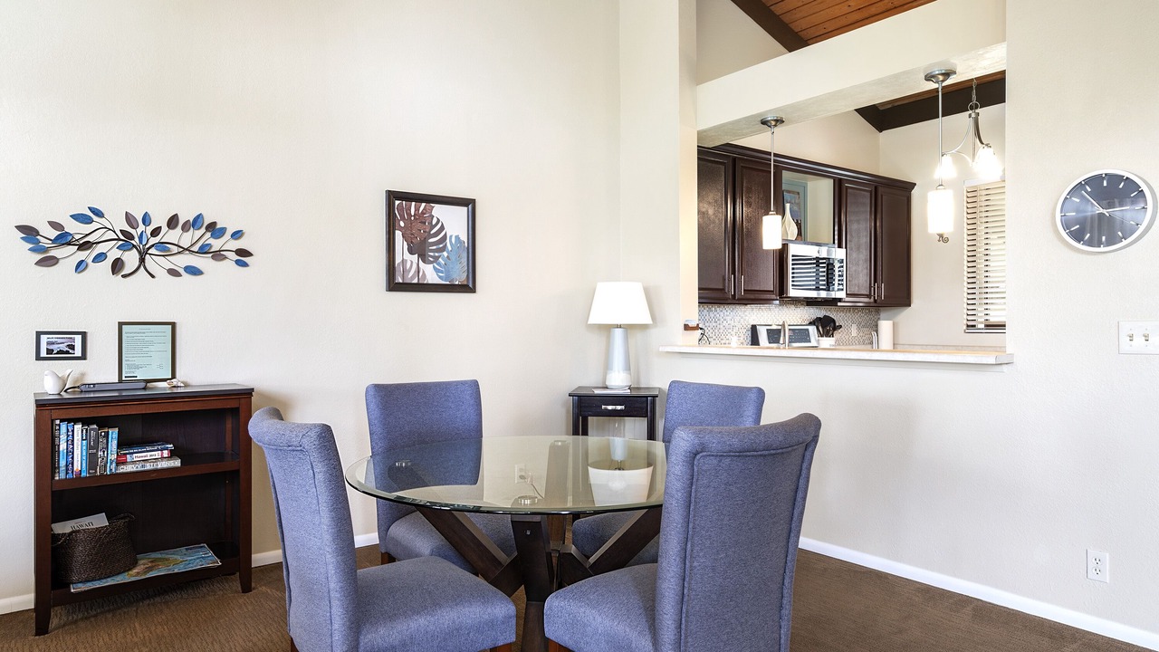 Photo of Livingroom in Kahaluu-Keauhou