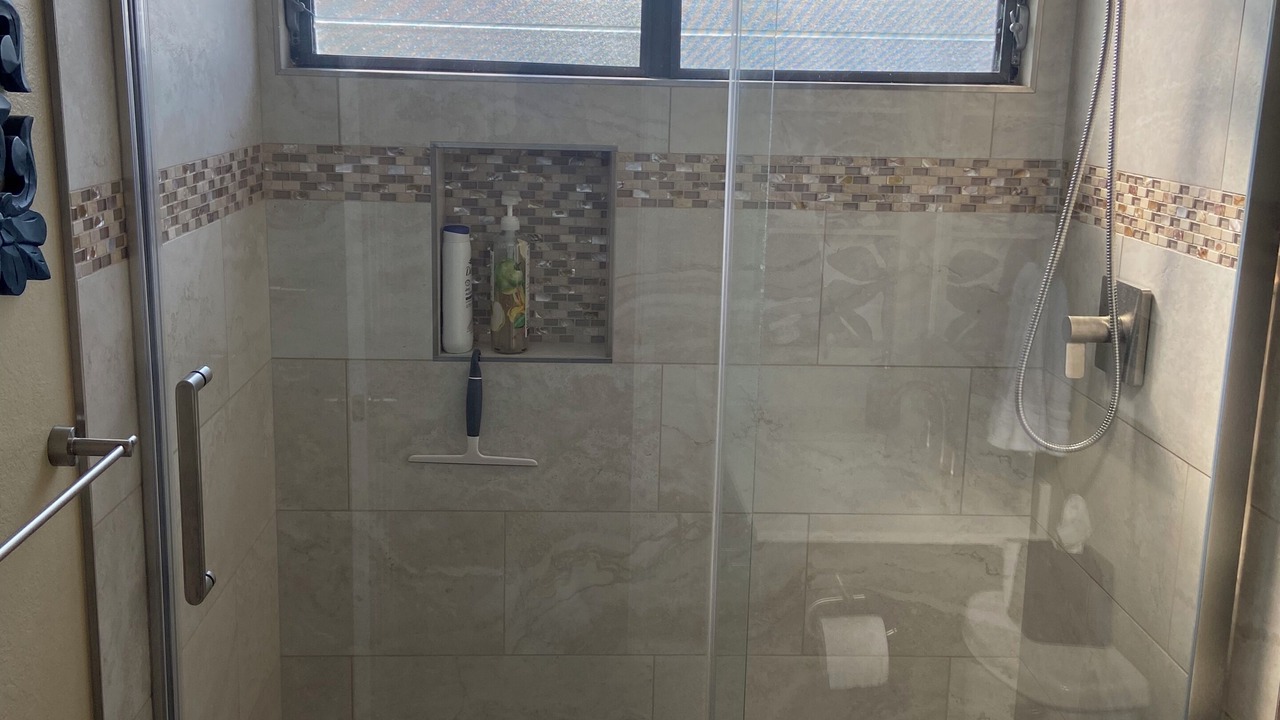 Photo of Bathroom in Kahaluu-Keauhou