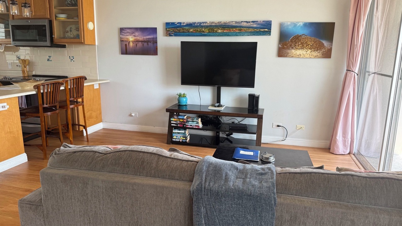 Photo of Livingroom in Historic Kailua Village