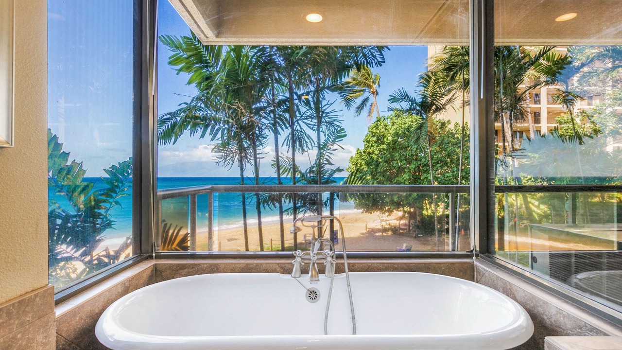 Photo of Others in Kahana