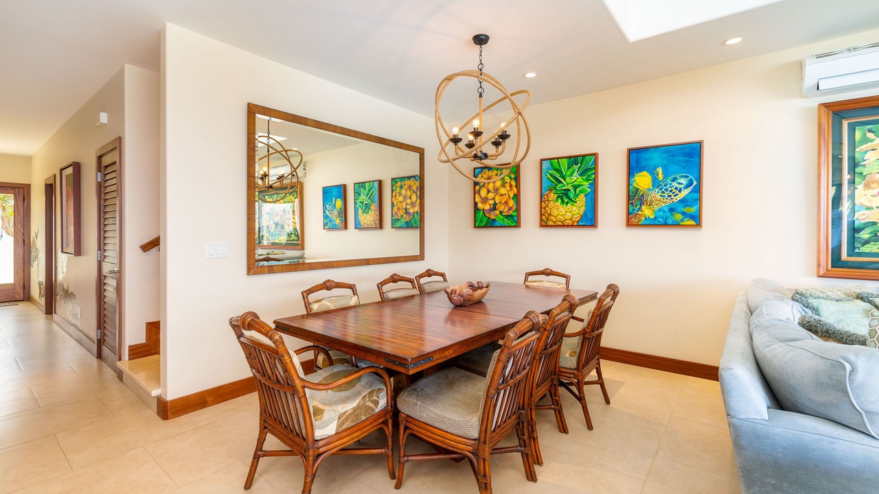 Photo of Others in Downtown Lahaina