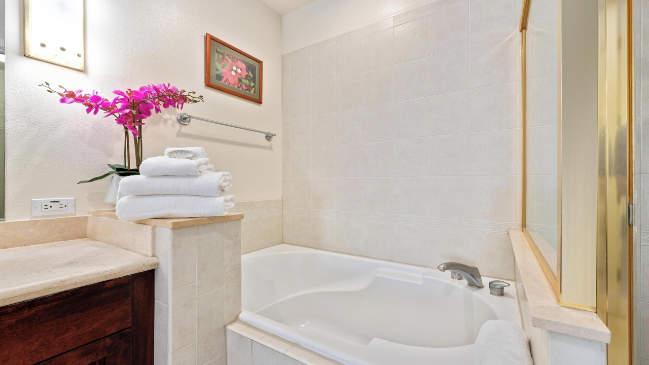Photo of Bathroom in Waikoloa