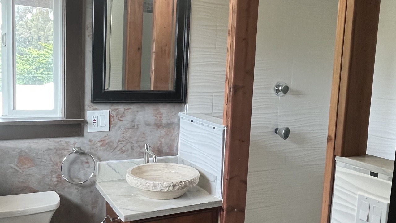 Photo of Bathroom in Keaukaha