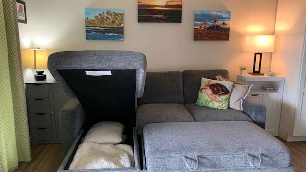 Photo of Livingroom in Punaluu