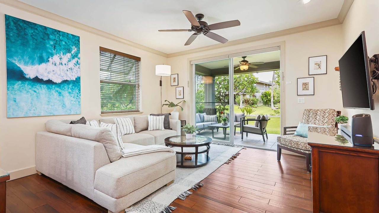 Photo of Livingroom in Waikoloa
