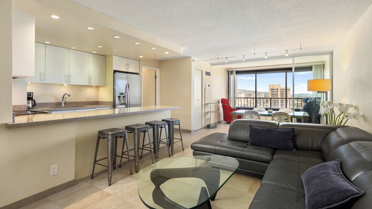 Photo of Livingroom in Waikiki