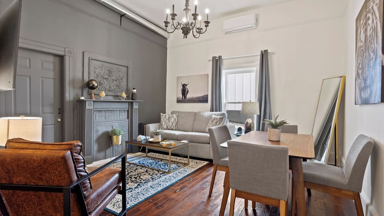 Photo of Livingroom in Old Fourth Ward