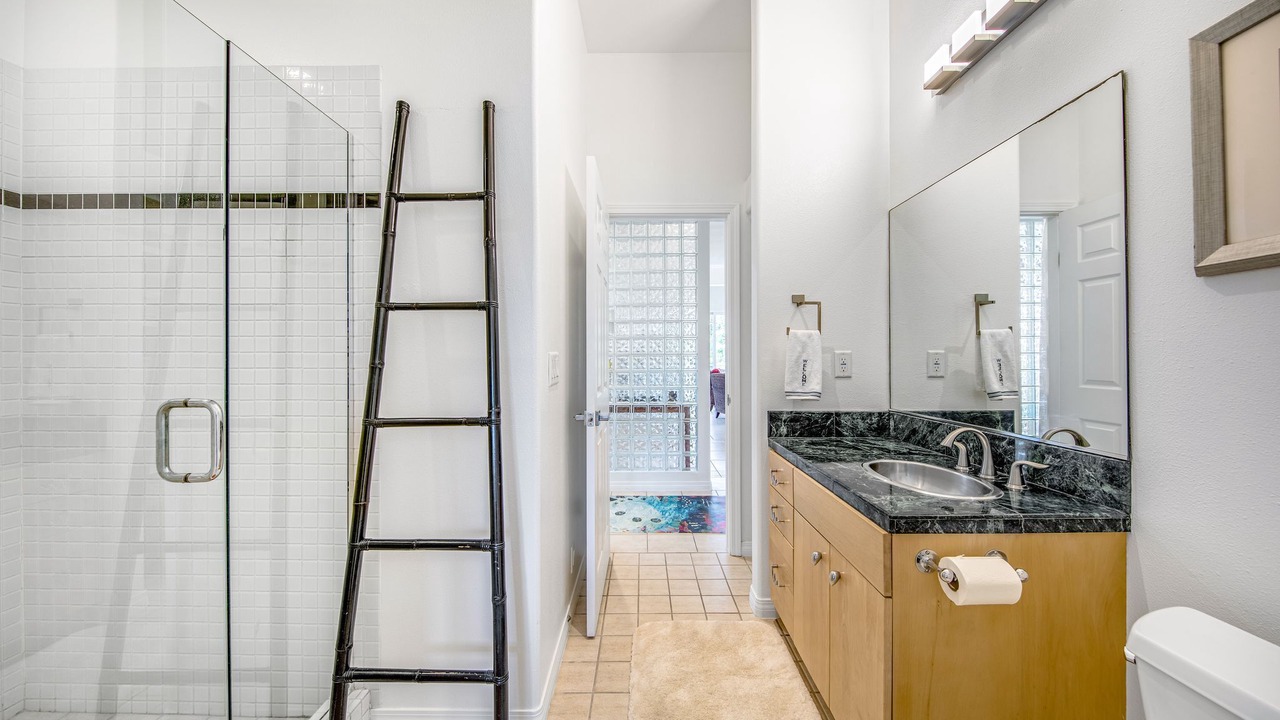 Photo of Bathroom in Kailua-Kona