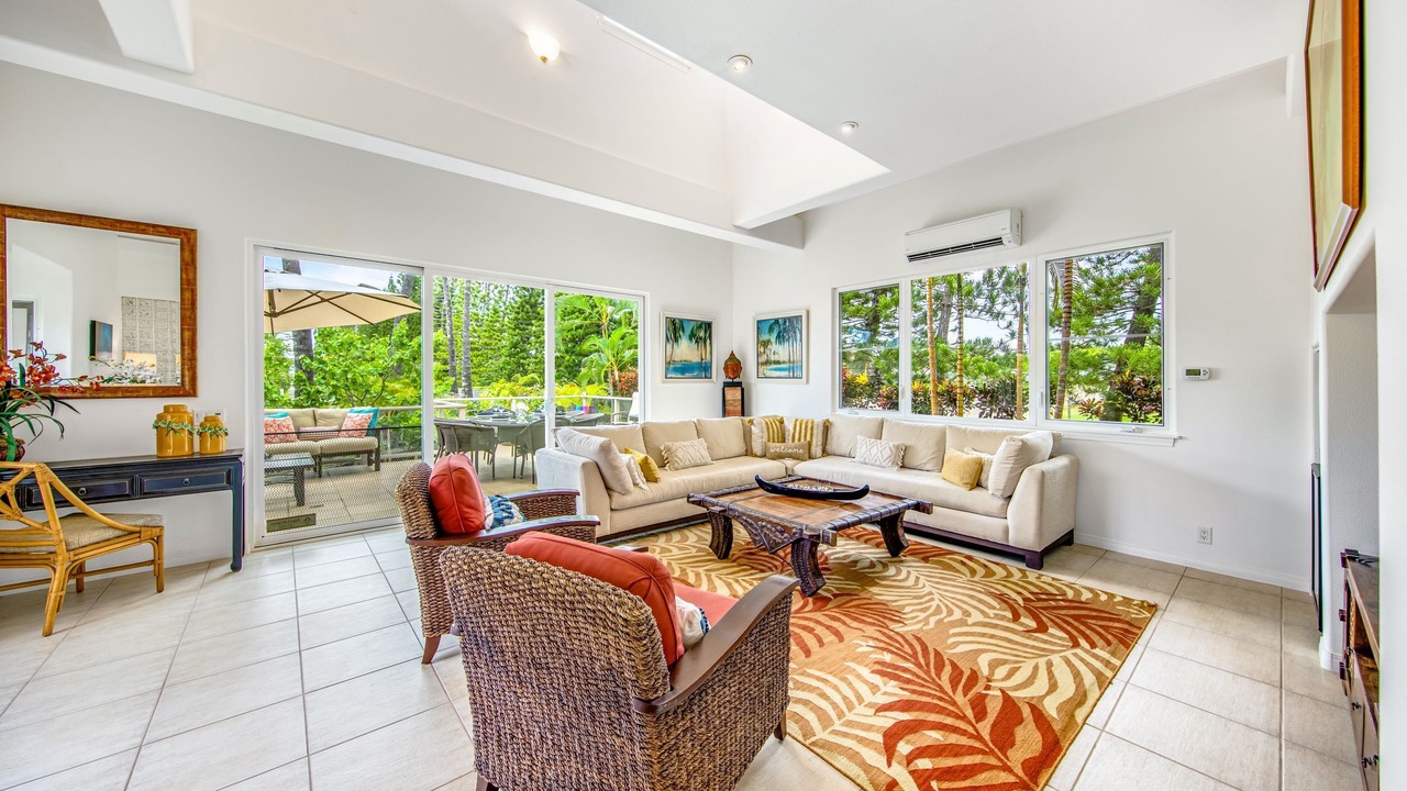 Photo of Livingroom in Kailua-Kona