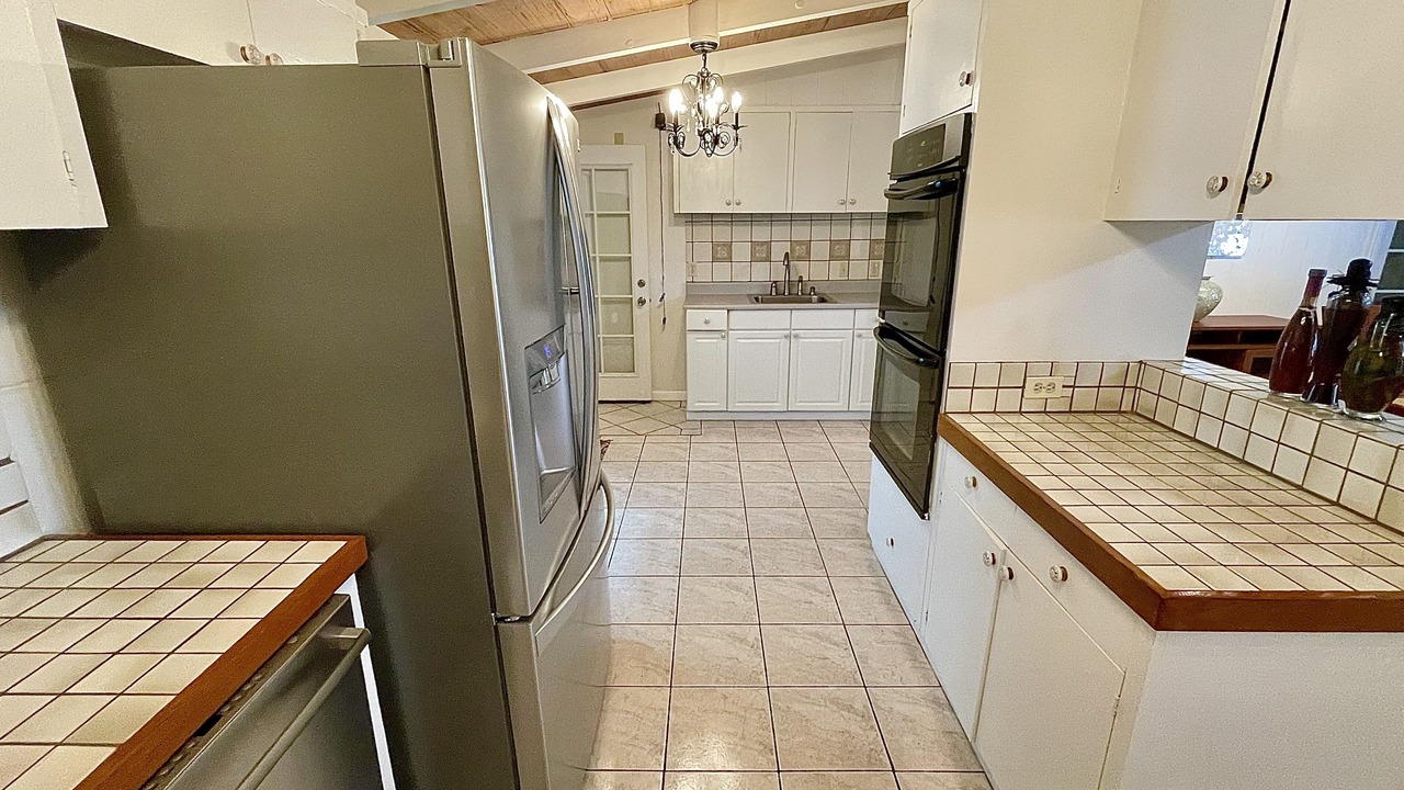Photo of Kitchen in Manoa
