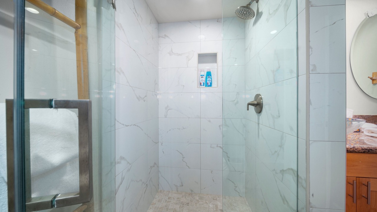 Photo of Bathroom in Honokowai