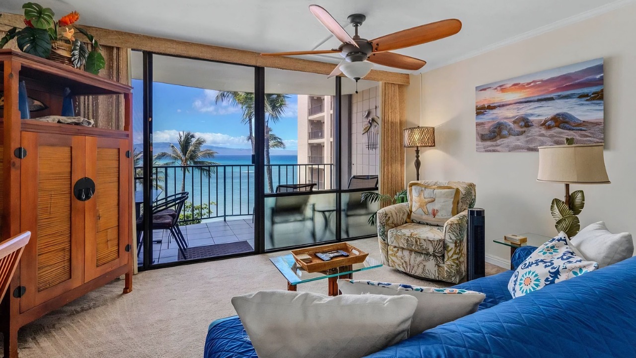 Photo of Livingroom in Kahana