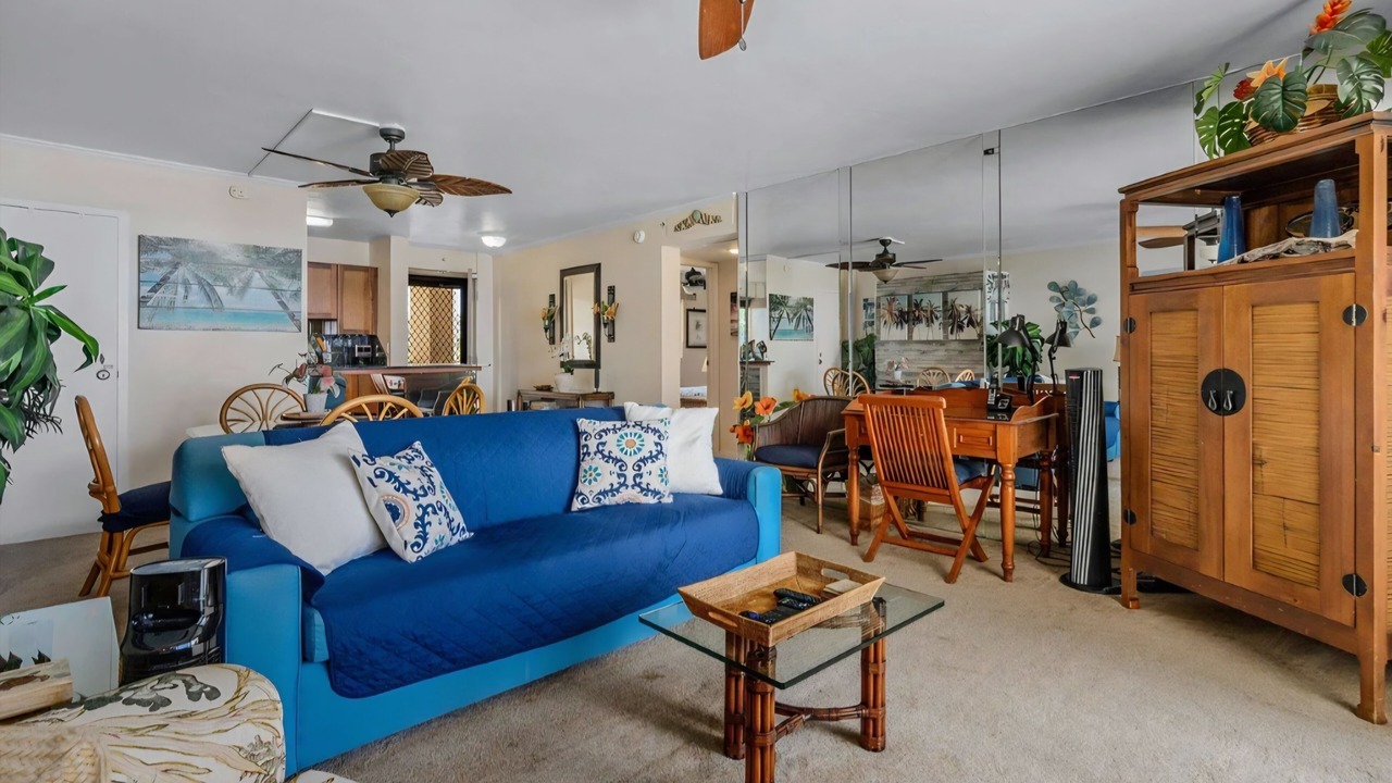 Photo of Livingroom in Kahana
