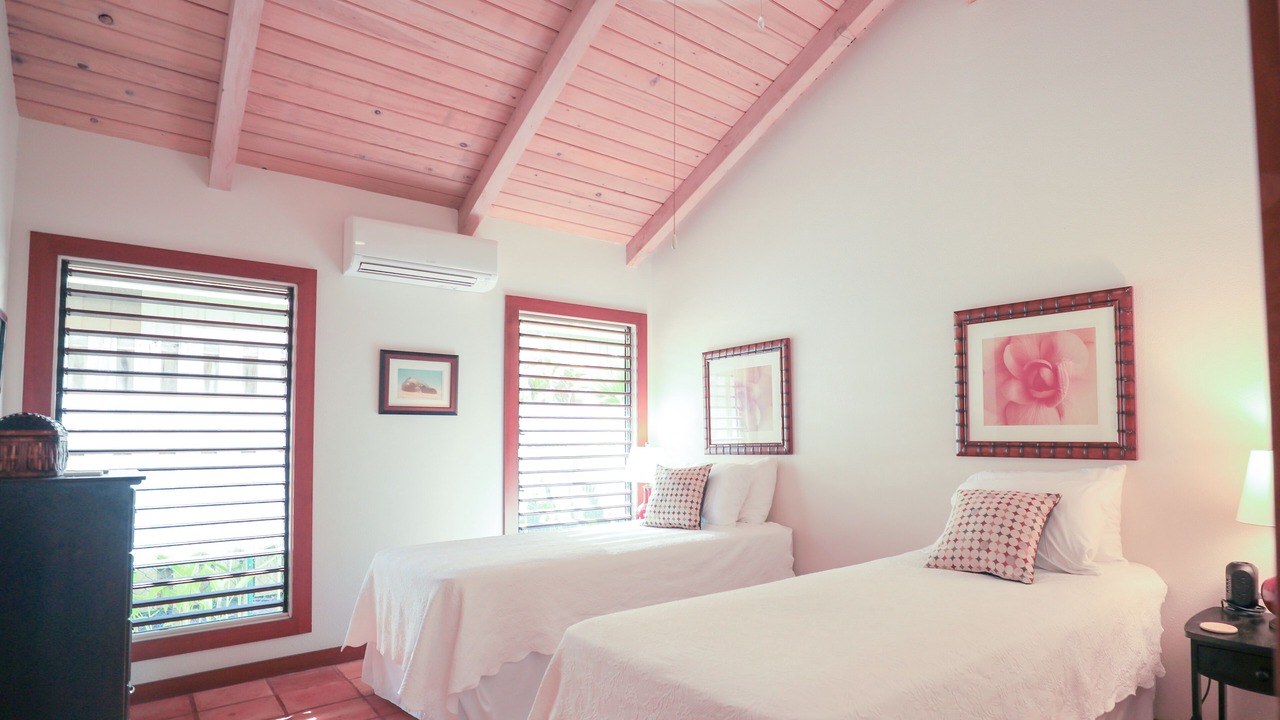 Photo of Bedroom in Poipu