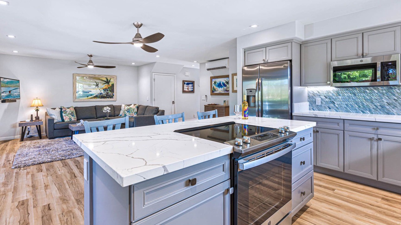 Photo of Kitchen in Historic Lahaina Front Street
