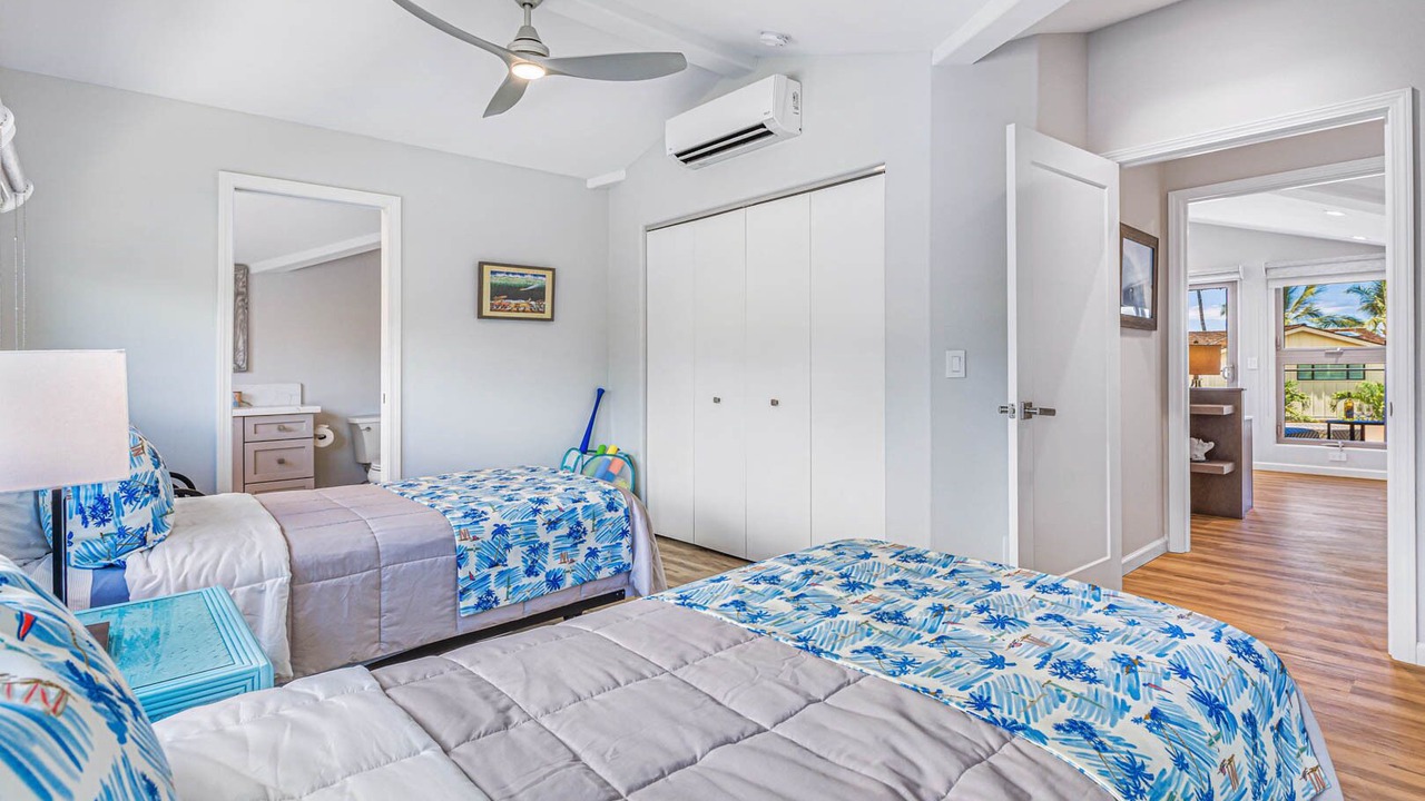 Photo of Bedroom in Historic Lahaina Front Street