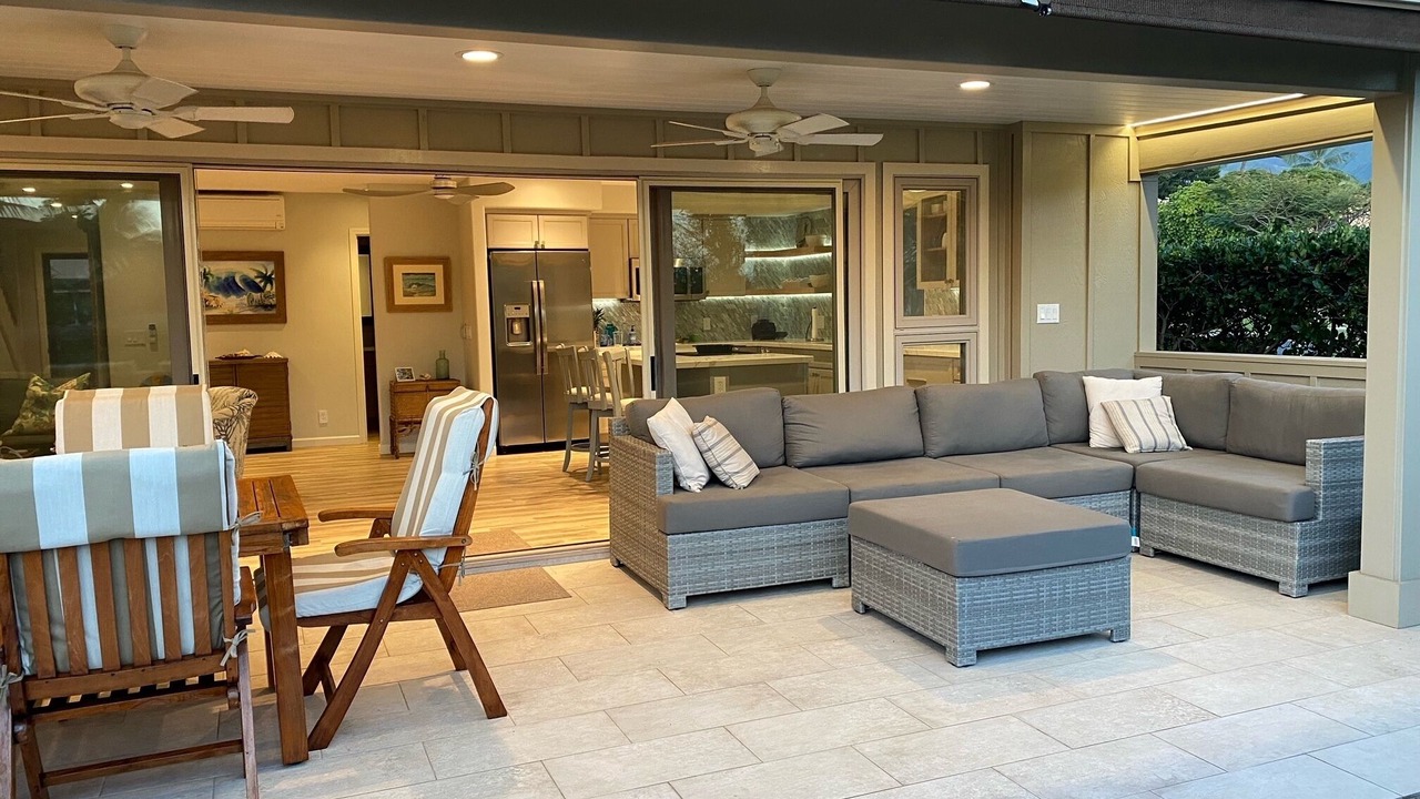 Photo of Outdoor in Historic Lahaina Front Street