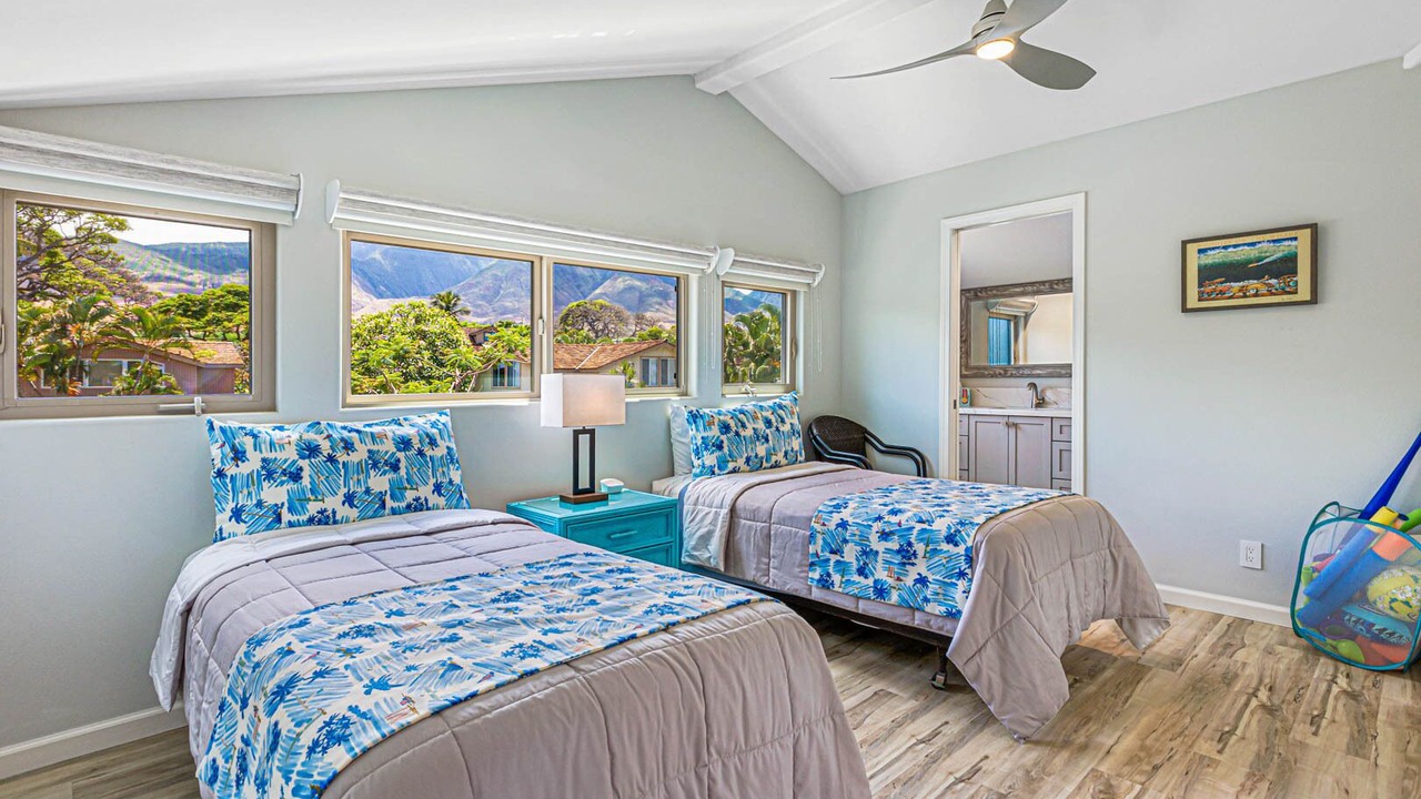 Photo of Bedroom in Historic Lahaina Front Street