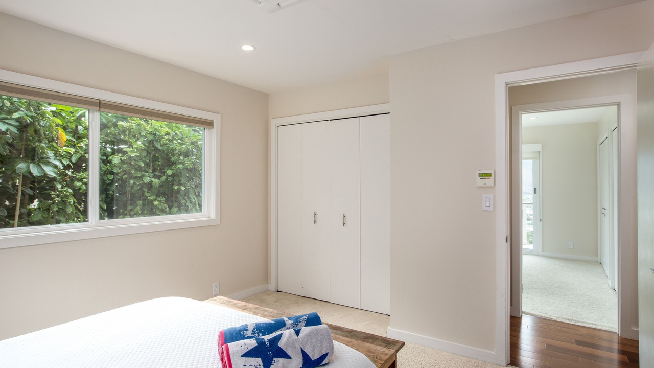 Photo of Bedroom in Portlock