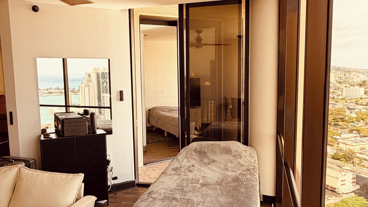 Photo of Bedroom in Downtown Honolulu
